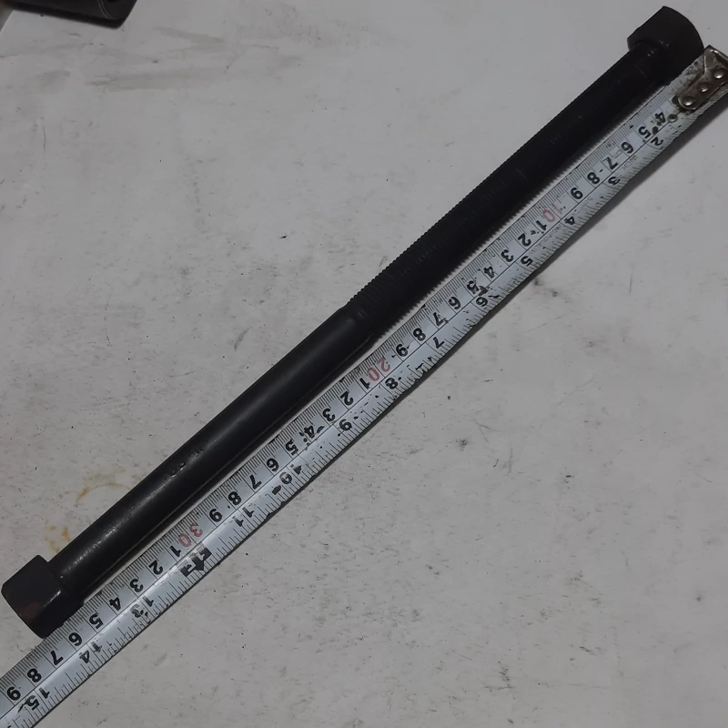 پیچ ومهره سنتر بولت سایز 18mm در 35 سانتیمتر  برند GS