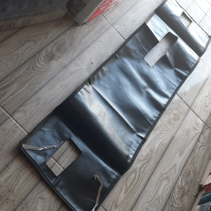 محافظ جلو پنجره نیسان طرح چرم مشکی