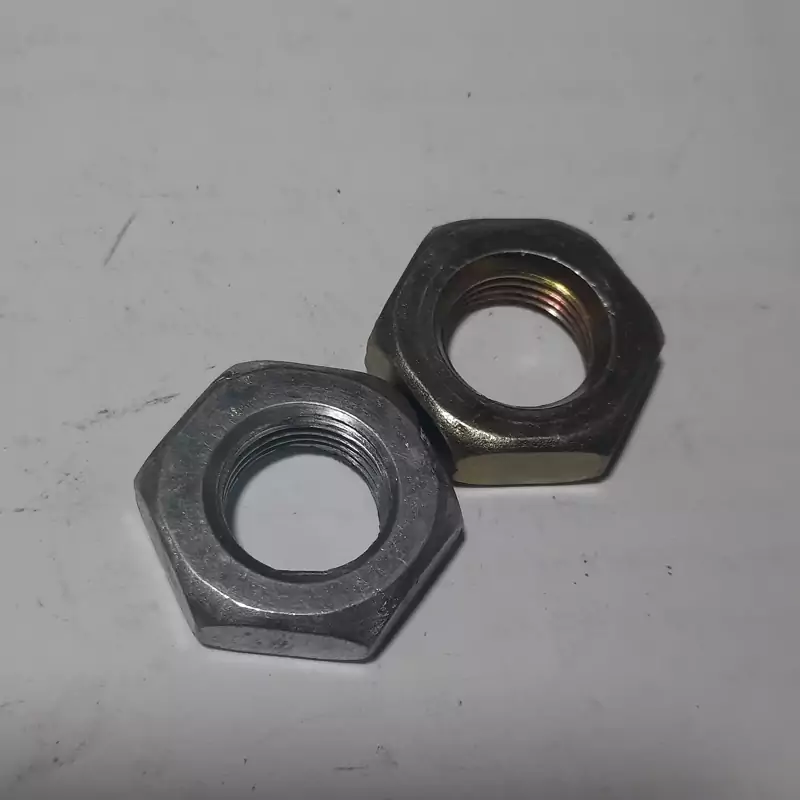 مهره محور(پشت بلبرینگ) چرخ عقب پراید جدید چپ و راست بسته دو تایی
