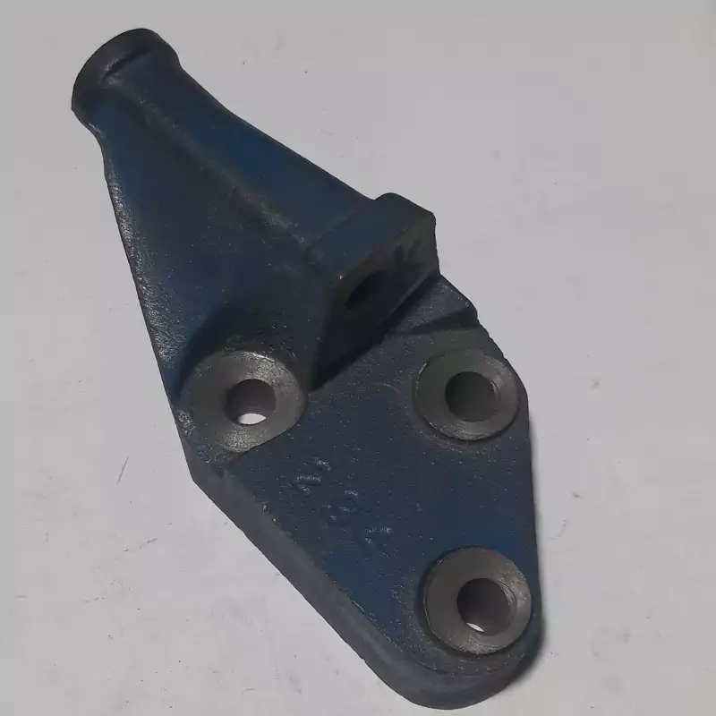 پایه چدنی دینام نیسان کاربرات پیچ 10 خور