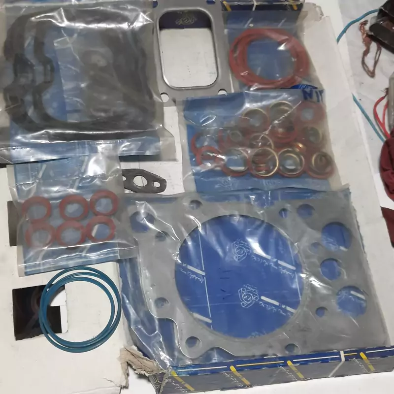کیت واشر  سر سیلندر کامل بالا ولووN12نسوز برند سی پل زرین