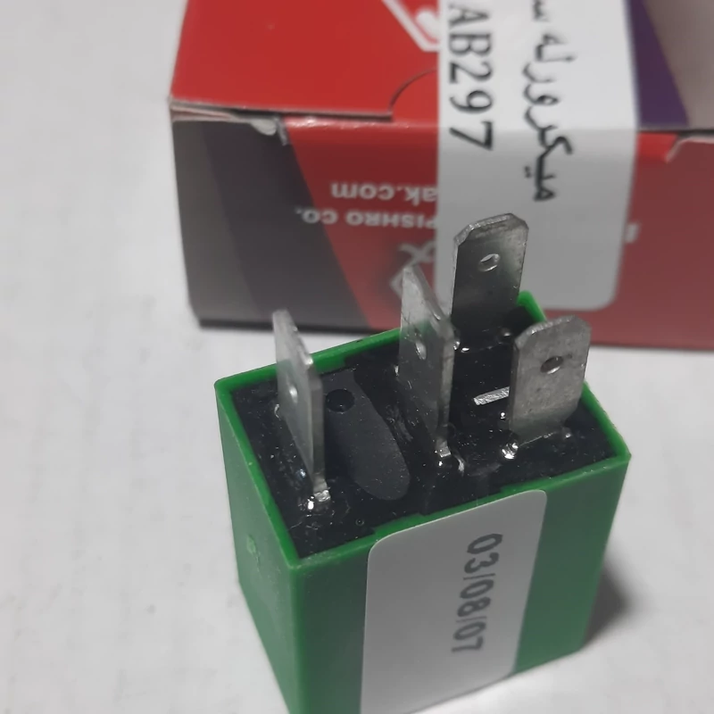 میکرو رله سبز30 امپر 12 ولت 4 فیش برند ایمن تک